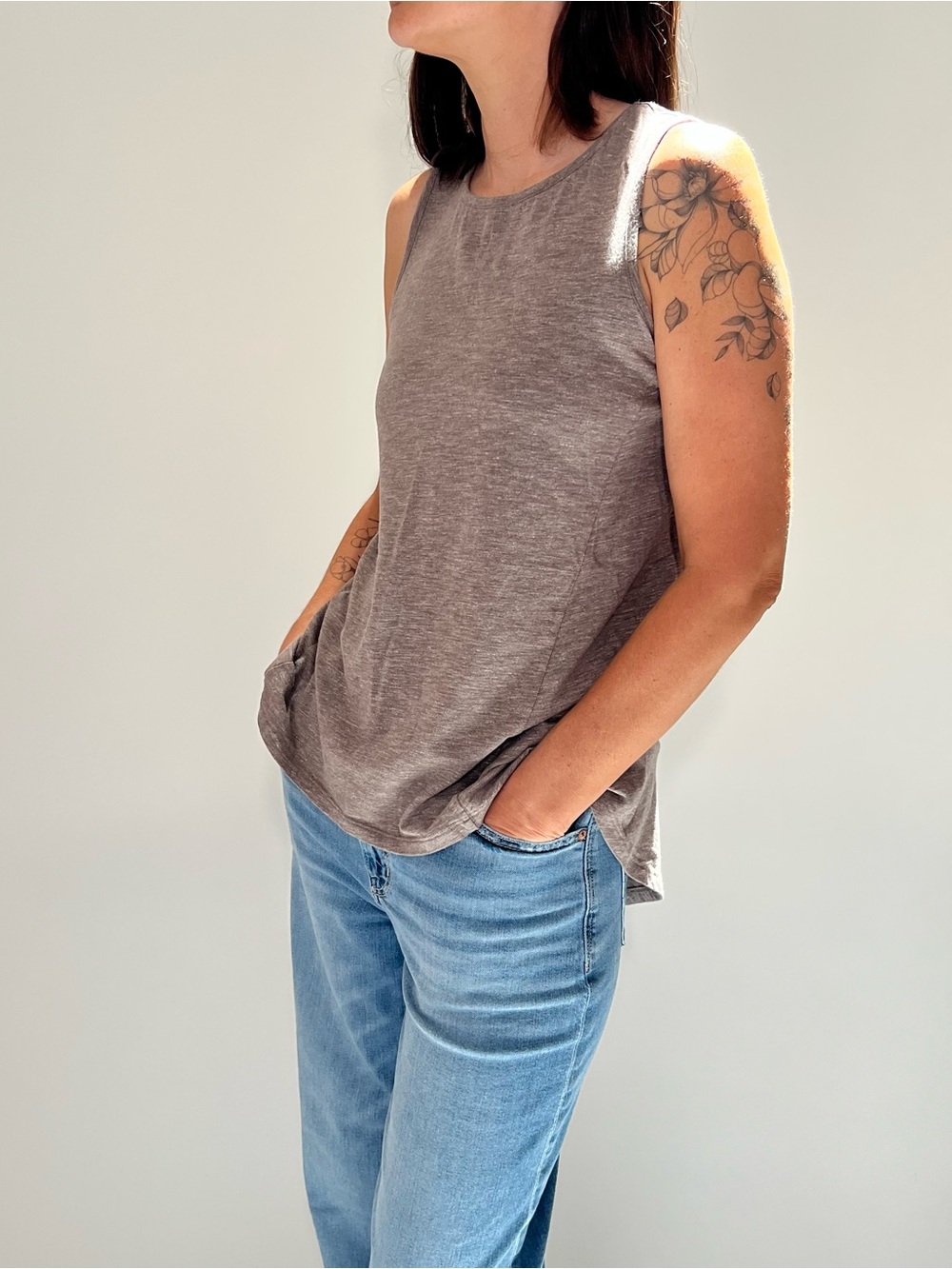 AnyBody Sleeveless High-Low Tunic Tank in Heathered Taupe